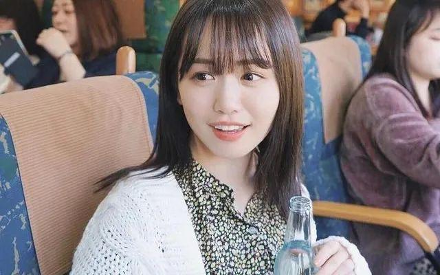 乱险些下海的她却成了年收破亿的老板！pg电子首页日本女偶像被曝私生活混(图4)