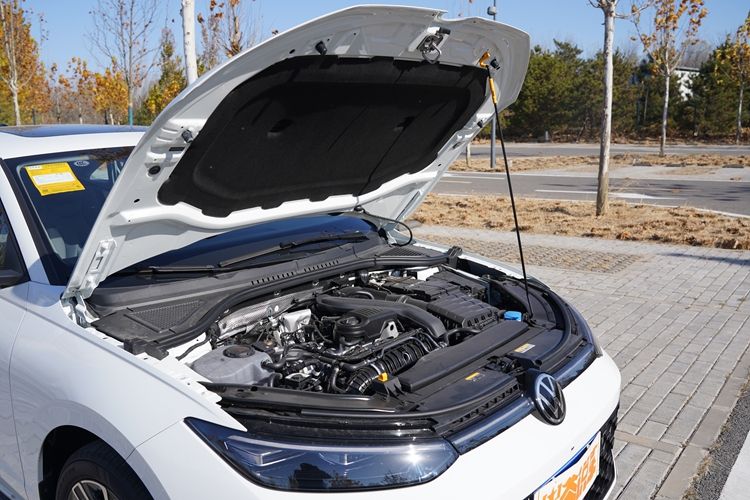 众朗逸Pro车型配置盘点pg电子助您选车:上汽大(图9) 众朗逸Pro车型配置盘点pg电子助您选车:上汽大(图9)