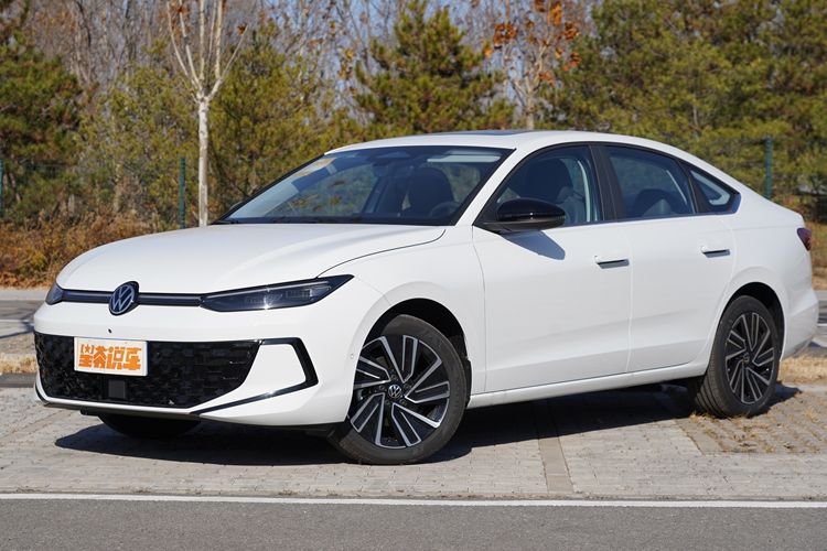 众朗逸Pro车型配置盘点pg电子助您选车:上汽大(图7) 众朗逸Pro车型配置盘点pg电子助您选车:上汽大(图7)