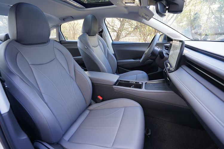 众朗逸Pro车型配置盘点pg电子助您选车:上汽大(图12) 众朗逸Pro车型配置盘点pg电子助您选车:上汽大(图12)