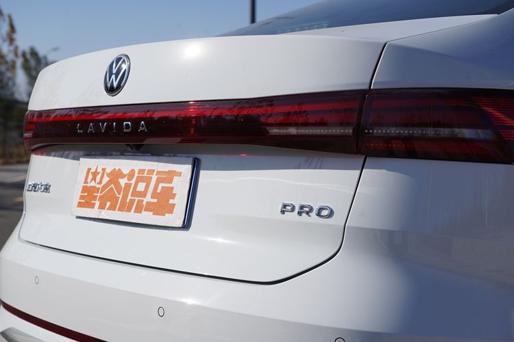 众朗逸Pro车型配置盘点pg电子助您选车:上汽大(图24) 众朗逸Pro车型配置盘点pg电子助您选车:上汽大(图24)