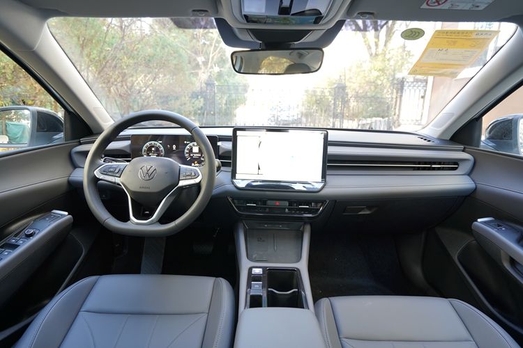 众朗逸Pro车型配置盘点pg电子助您选车:上汽大(图23) 众朗逸Pro车型配置盘点pg电子助您选车:上汽大(图23)